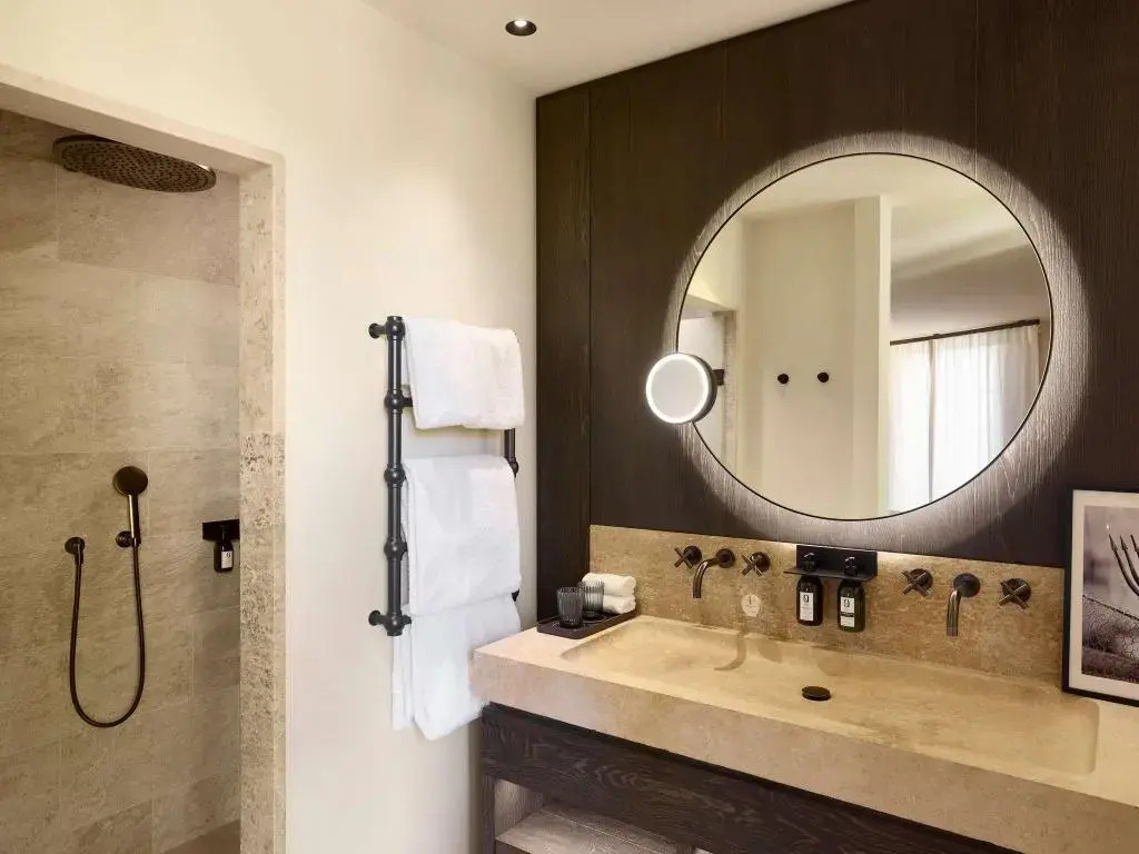 LIsle de Leos Hotel & Spa - MGallery Collection