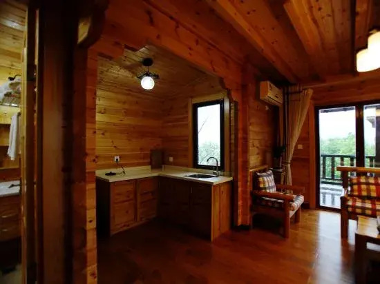 Yunqi Hostel