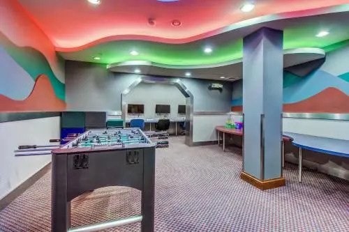 Eagle Springs East 206: White Fir Suite