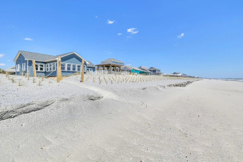 A Little Nauti by Oak Island Accommodations