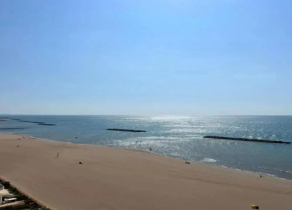 Stylish Stay by Serignan Sea
