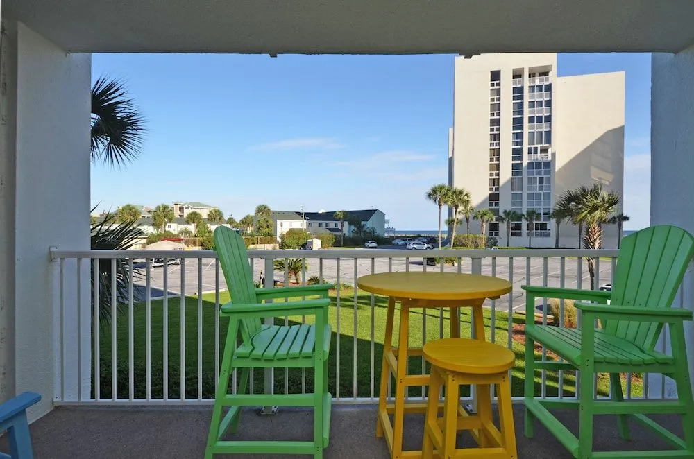 Shoreline 3024 Condo by RedAwning