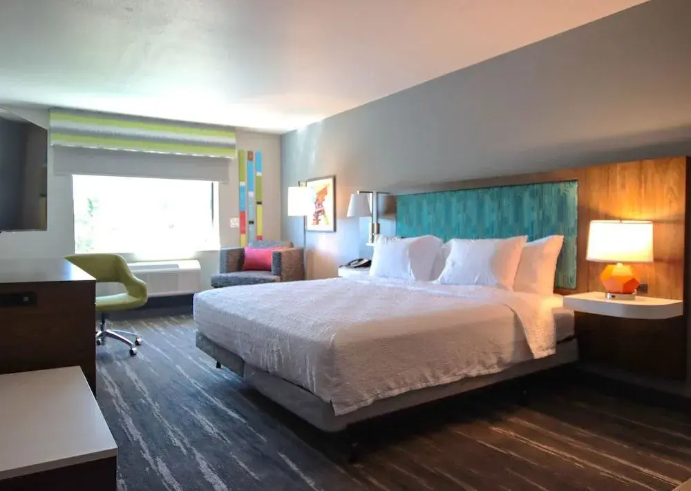 Hampton Inn Lead