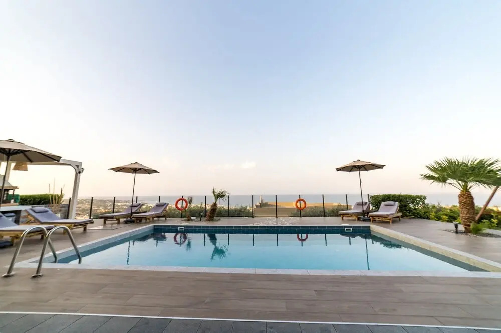 Villa Constandinos - Private Pool - Sleeps 8