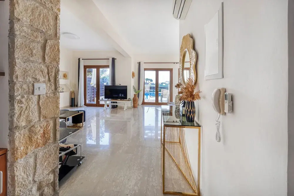 HG07 Adjacent to Aphrodite Hills- Private Pool, Large Terrace