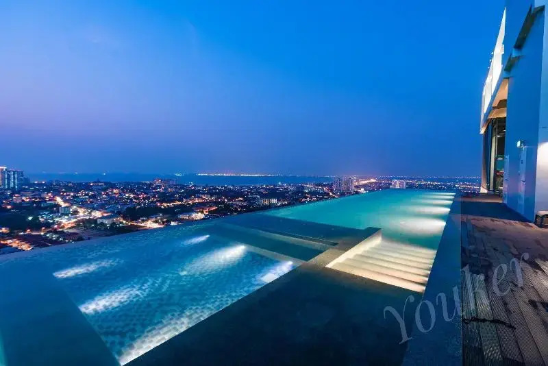 Pattaya Posh Condo with infinity pool by North Pattaya
