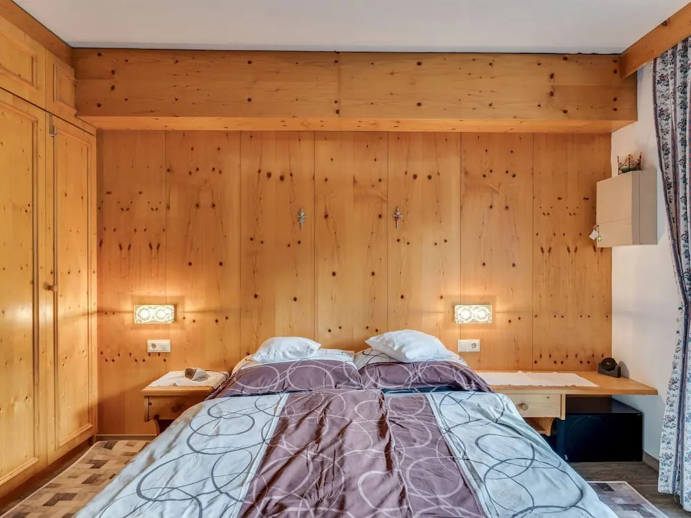 Cosy Chalet in Bramberg am Wildkogel With Fireplace