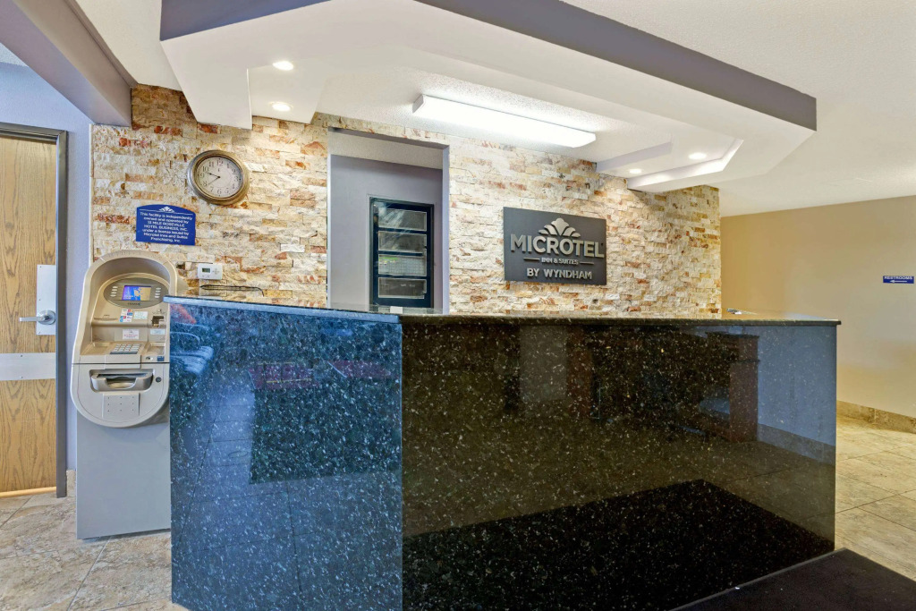Microtel Inn & Suites by Wyndham Detroit Roseville