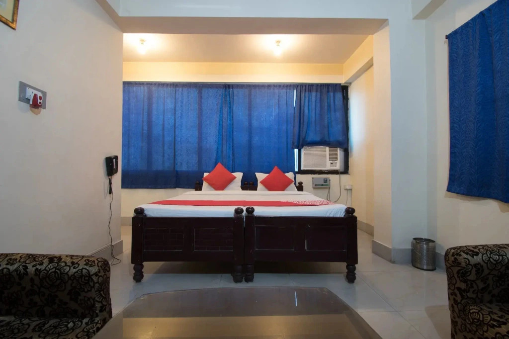 Hotel Shiva by OYO Rooms