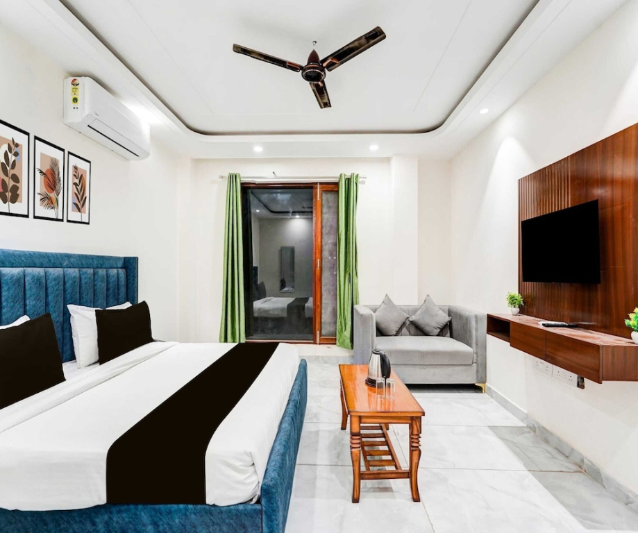 Hotel O Sector 18 Noida Formerly Terrene Empire