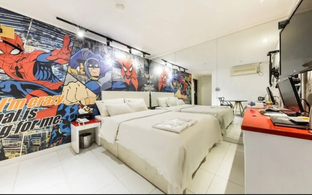 Reem Hotel