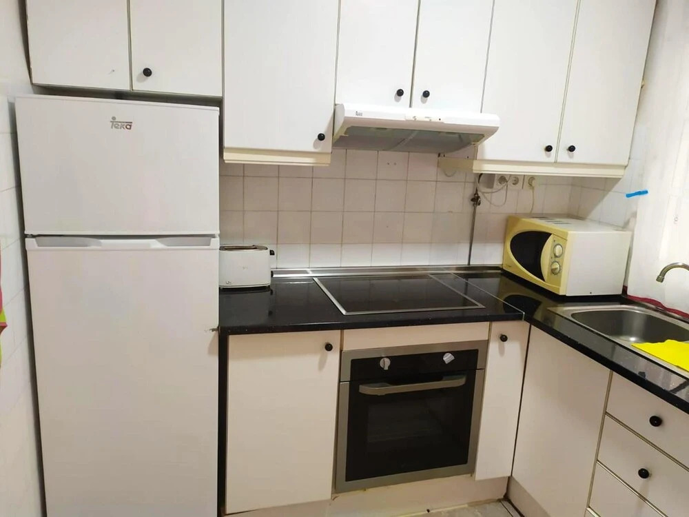 Apartment with 3 Bedrooms in Torrevieja, with Wonderful City View, Terrace And Wifi - 9 Km From the Beach