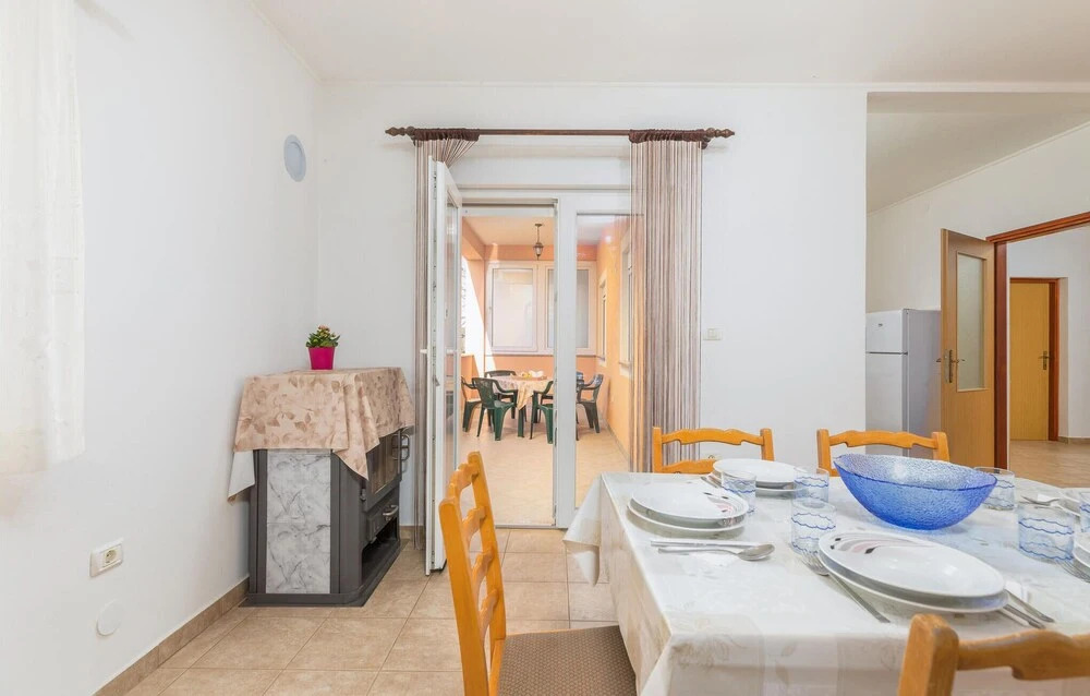 Awesome Apartment in Pula With Wifi and 2 Bedrooms