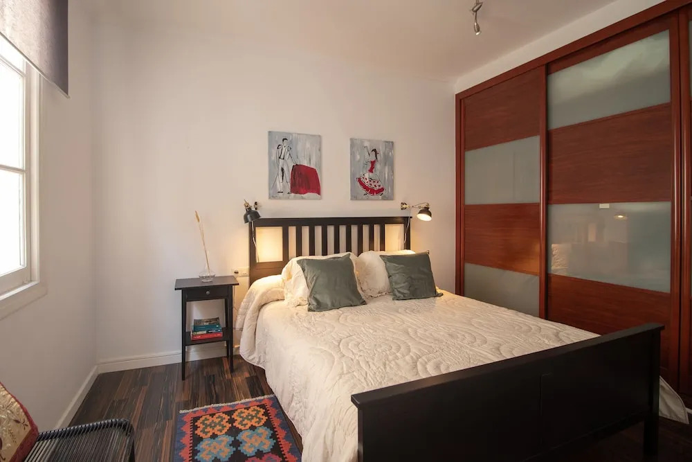 Rustic Two Bedroos Apartment With Terrace