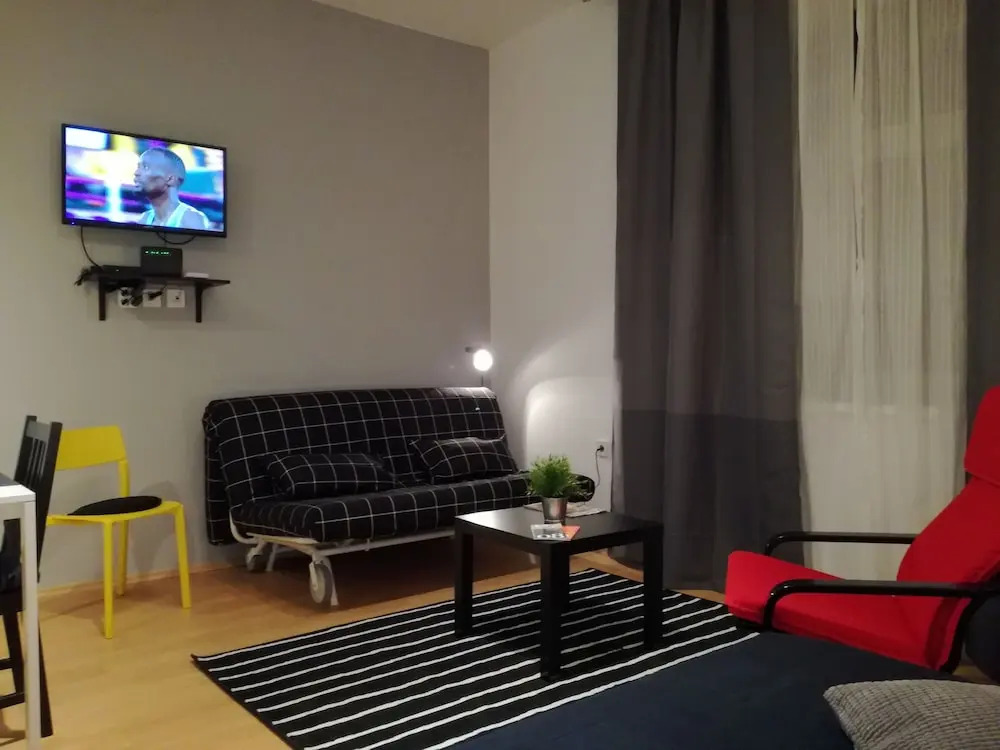 Urban Studio Apartment Adro In The City Center of Zagreb, With Parking