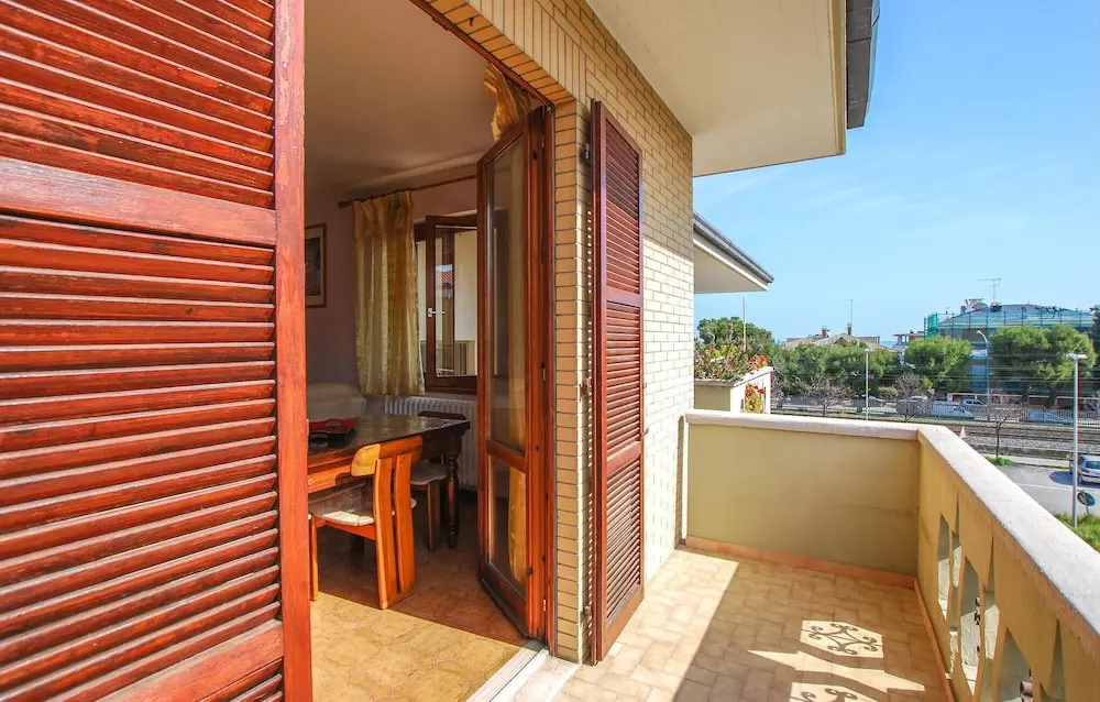 Nice Apartment in Porto San Giorgio With Wifi and 3 Bedrooms