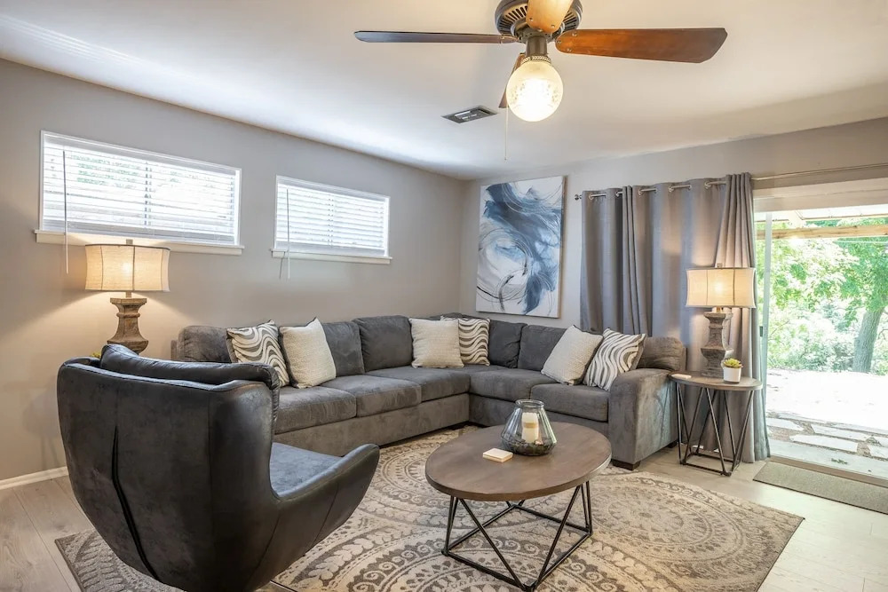 RIVER ROSE - 3 Br Home