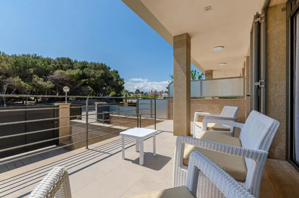 YourHouse Antonia, sea view house with terrace