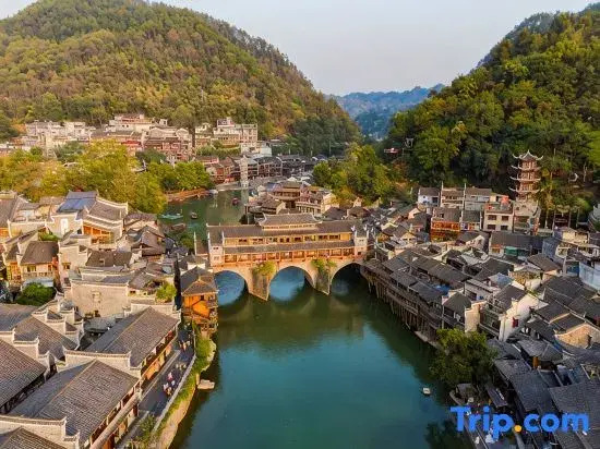 New World Hotel (Jishou Municipal Government Ganzhou Ancient City)