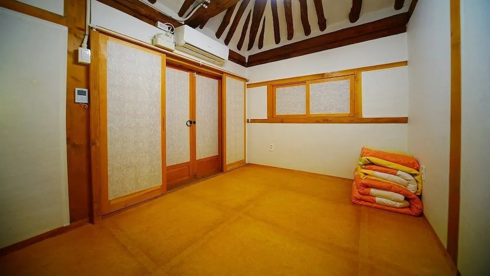 Jeonju Hanok Midam
