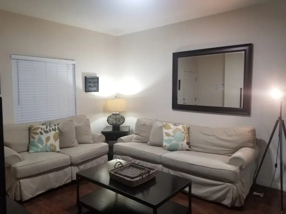 3 Bed 2 Bath Condo In Lucaya Village Near Disney 3 Bedroom Townhouse by RedAwning