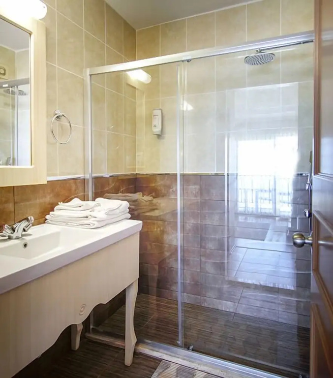 Seaview Suite Hotel