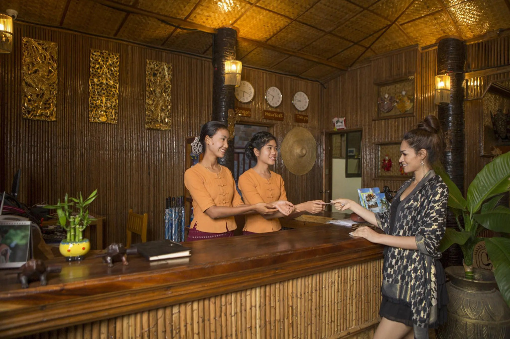JL Lodge Ngwe Saung