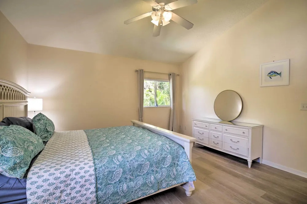 Indian Rocks Beach Oasis - 2 Blocks to Beach!