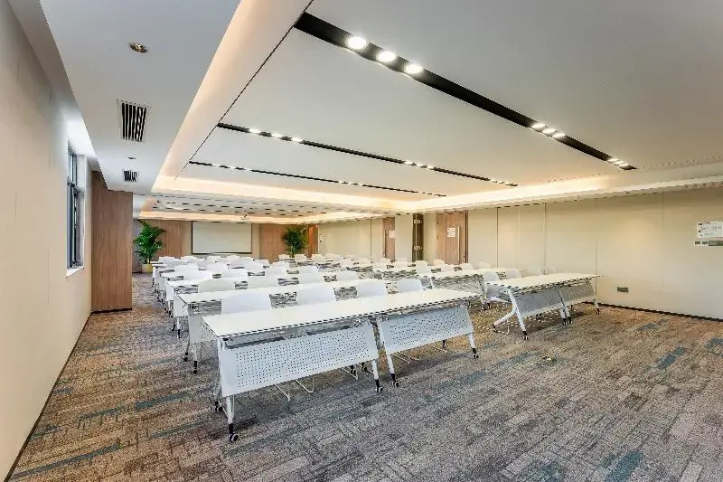 Holiday Inn Express Luoyang Longmen by IHG