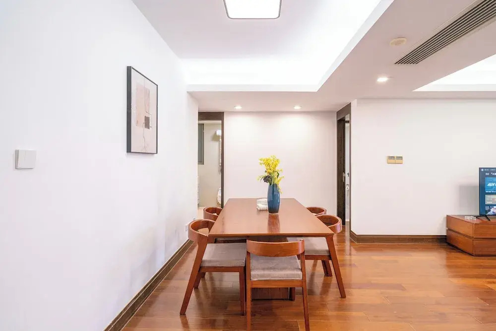 Tyms Premium 3BR 2BA Apt Walk to Metro