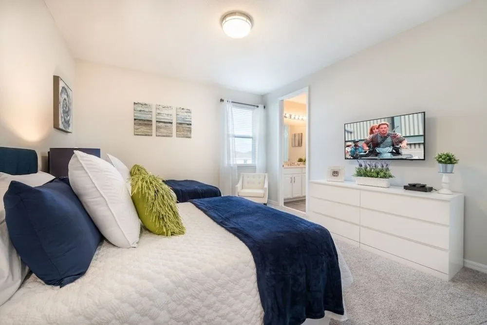 Luxury 9 Bedrooms Home With Games Room Home