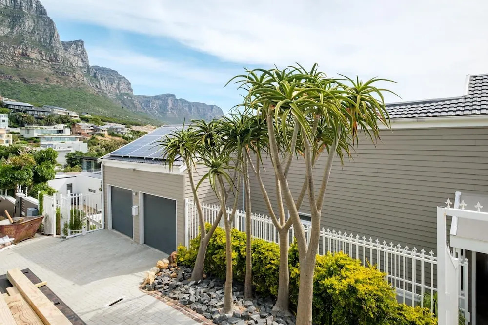 Stylish Camps Bay Home With Sea Views Beleza Villa