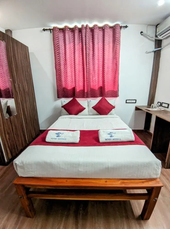 Skyry Hotels Singanallur