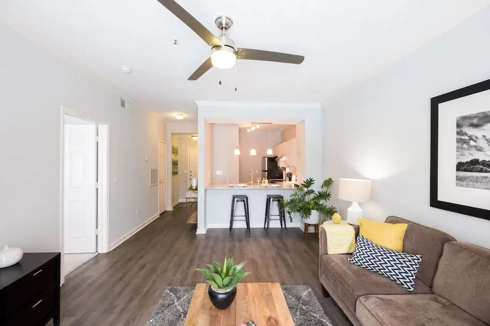 Hope St Downtown Luxury Rentals