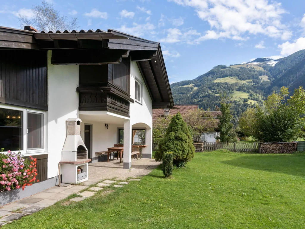 Chalet in Maishofen near Ski Slopes
