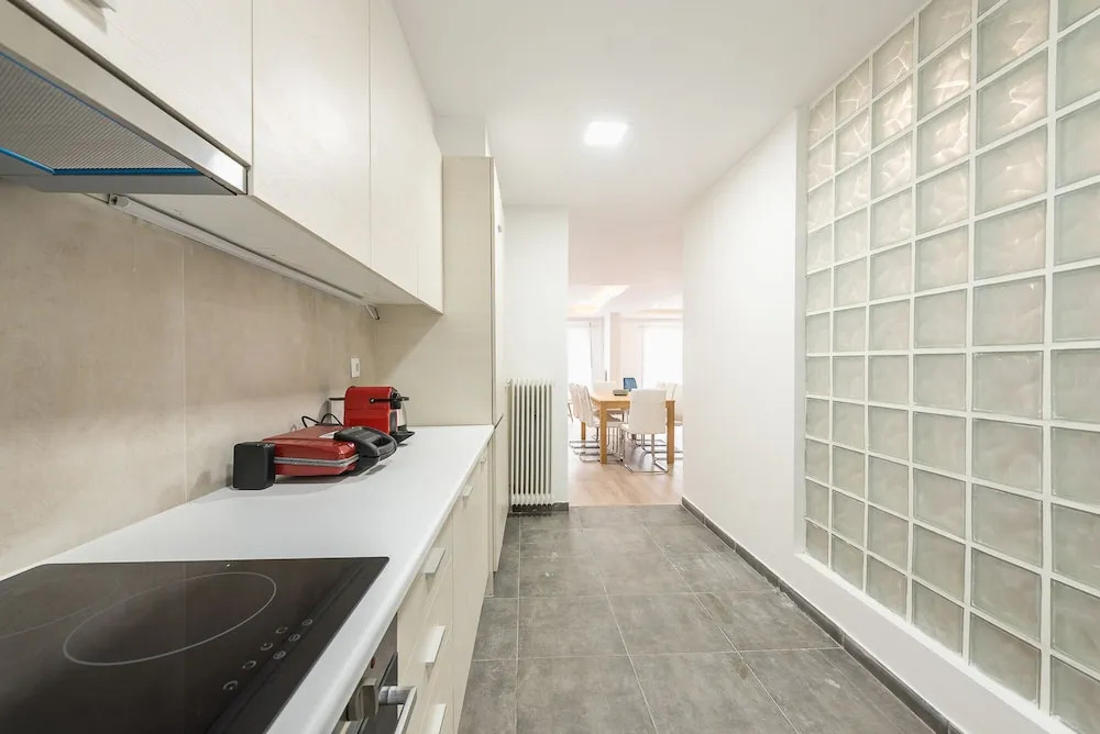 Athens Crystal Suites Apartments