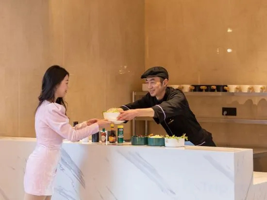 Lavande Hotel (Wuhan Optics Valley South Central University for Nationalities)