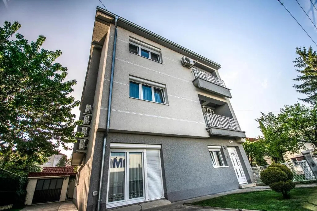 Apartments Ivan
