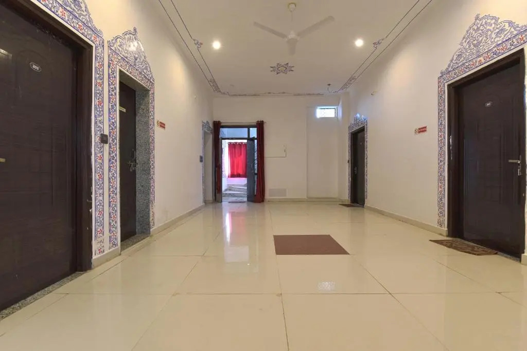 FabExpress Daulat Garh