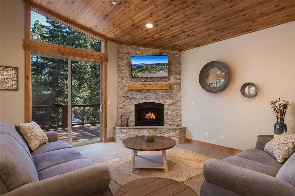 Gorgeous New Build W/bikes to Ride! #106