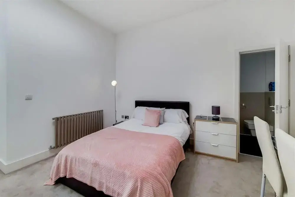 Luxurious 4-bedrooms Apartment in Central London