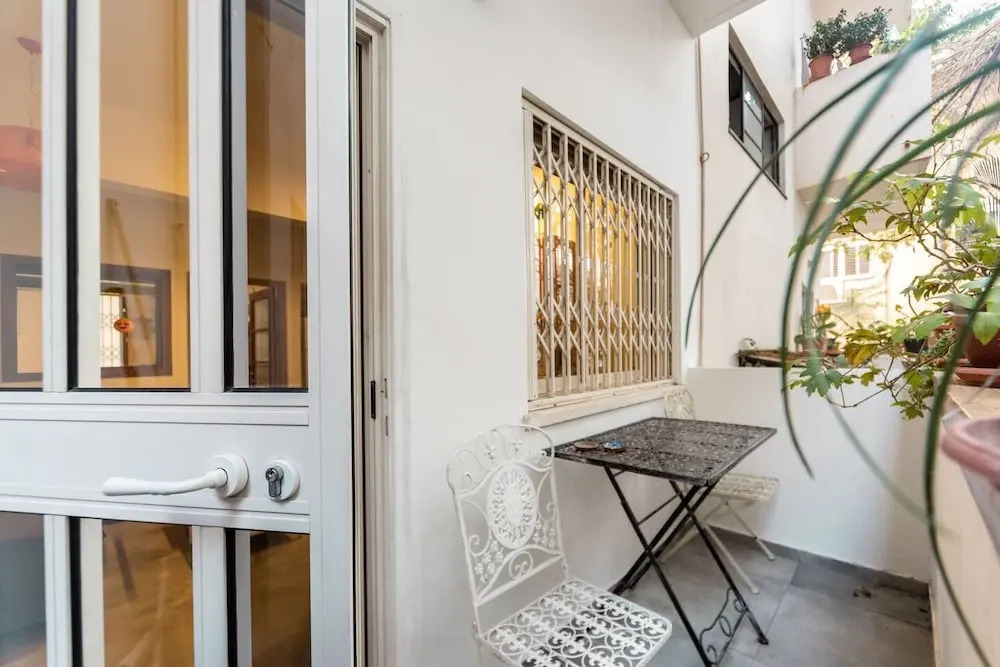 Magical 2BR Beach Bauhaus Stylish Nest