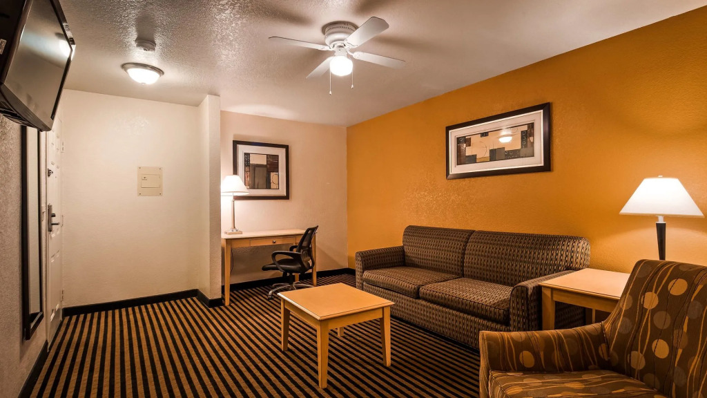 Best Western Plus Executive Inn & Suites