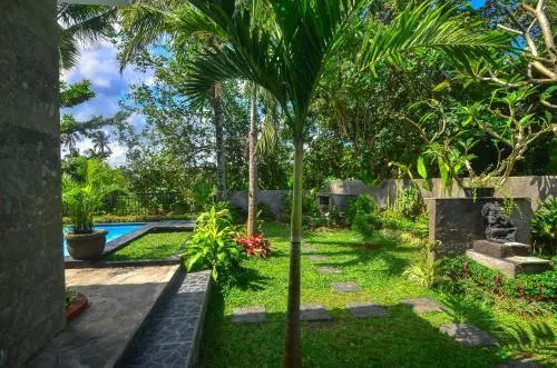 The Loyik Villa Ubud jungle View