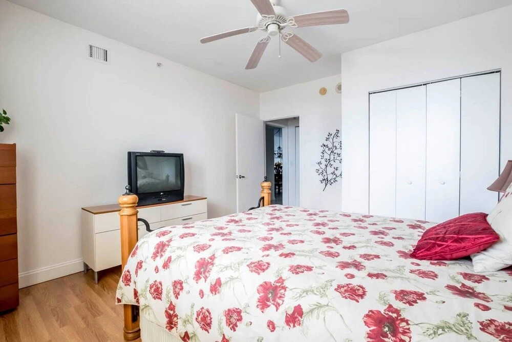 Le Marina Bay PH3 - Condo 5 People, Sunny Isles