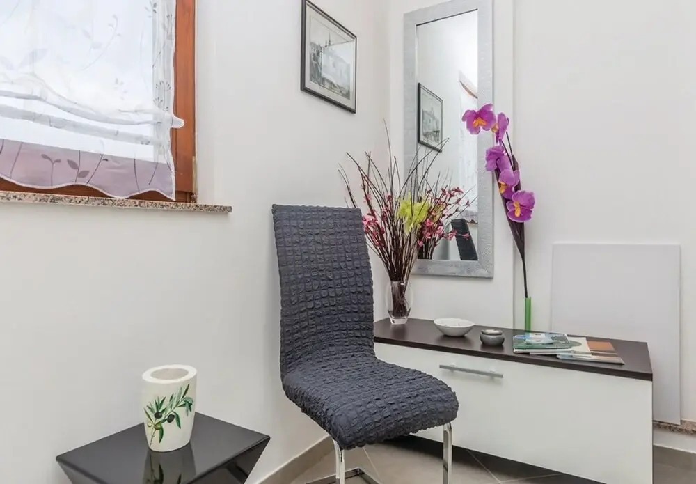 Apartments Ivni