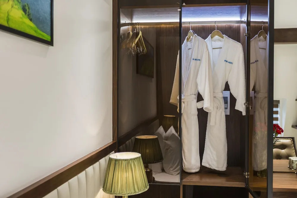 Blubiz Hotel 5