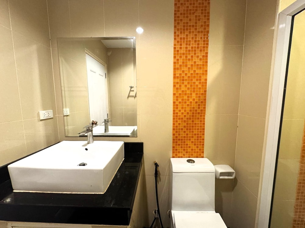 Cozy Pool-view Studio With Balcony - New Nordic VIP 3, Pratumnak