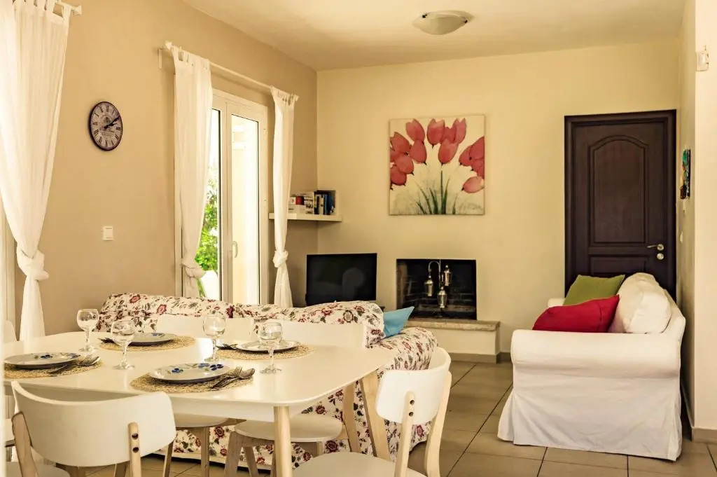 Villa with 3 bedrooms in Mouzaki with wonderful mountain view private pool enclosed garden 1 km from the beach