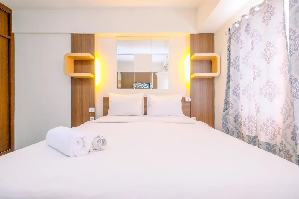 Good Deal And Homey Studio At Park View Condominium
